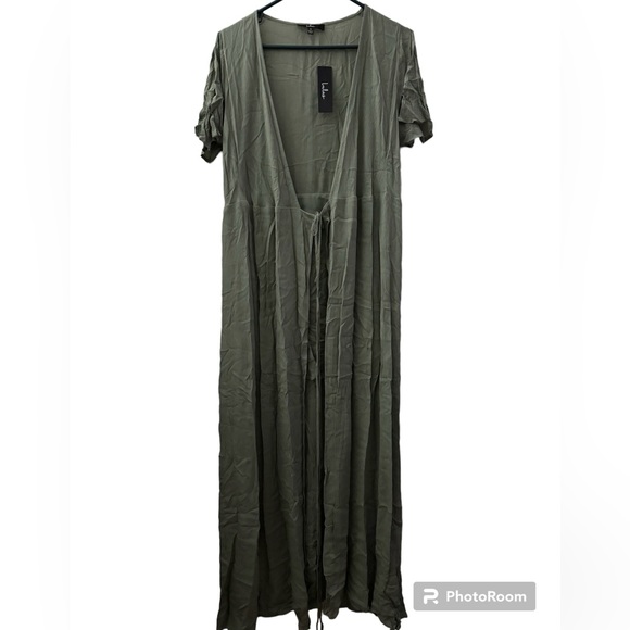 Lulus Dresses & Skirts - Lulus dress